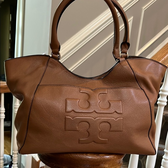 Tory Burch Handbags - Tory Burch Brown Leather Tote with Structured Silhouette